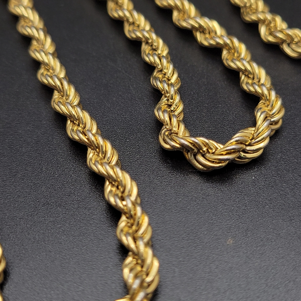 Vintage Monet Gold-Tone Rope Chain Necklace - Picture 5 of 8